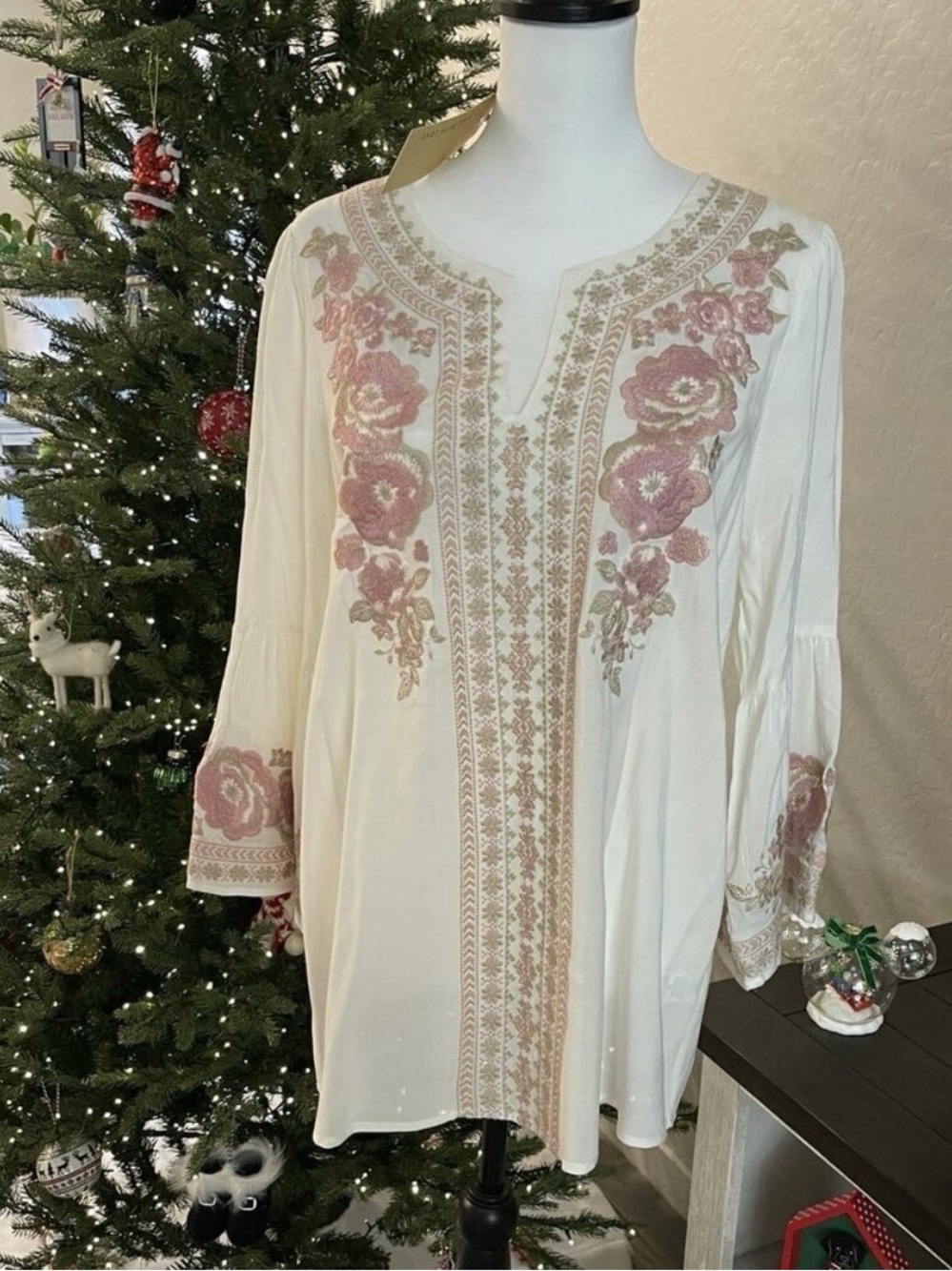 ANDREE BY UNIT LITTLE MISS MUFFIN TUNIC TOP IN SIZE MED - NWT (472)
